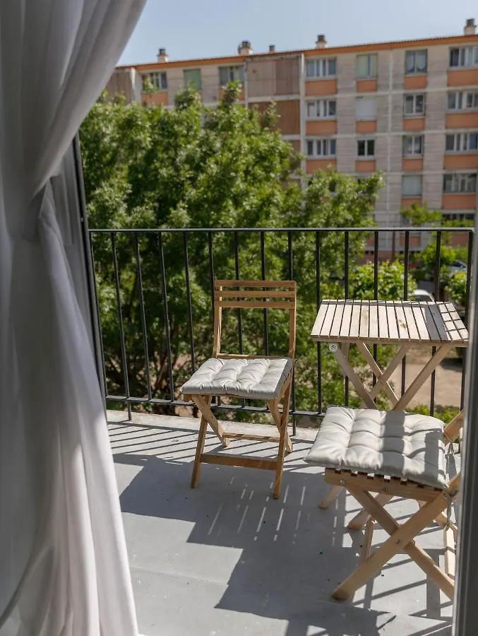 Appartement Fougasses à Fréjus 0*,  France