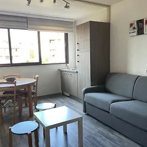Fréjus, Dans Résidence Avec Piscine Appartement